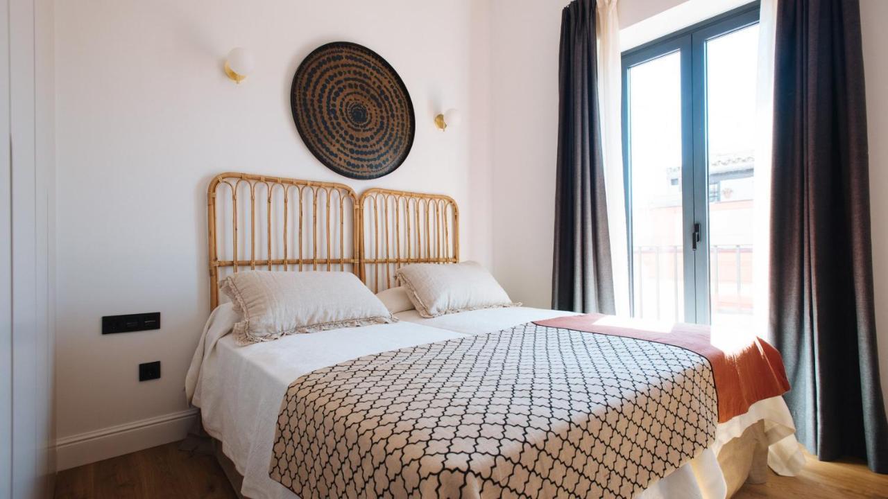 Omm Suites Sevilla Экстерьер фото